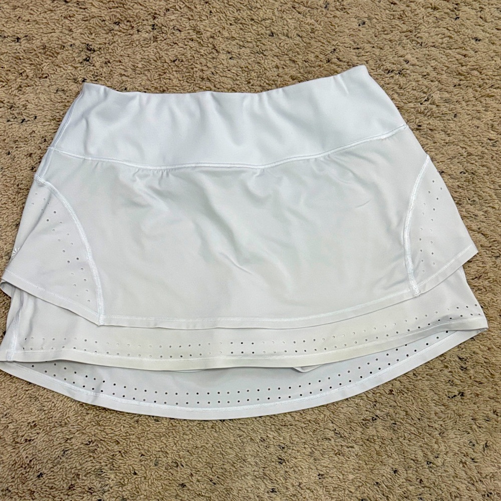 Athleta Tru Cool white tennis skirt